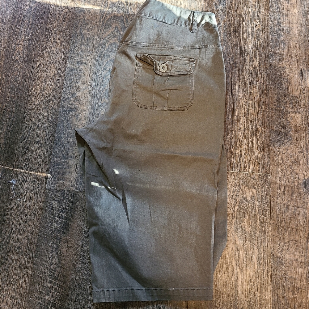 Cato plus size brown Bermuda Shorts Size 20 Women's - Picture 9 of 12